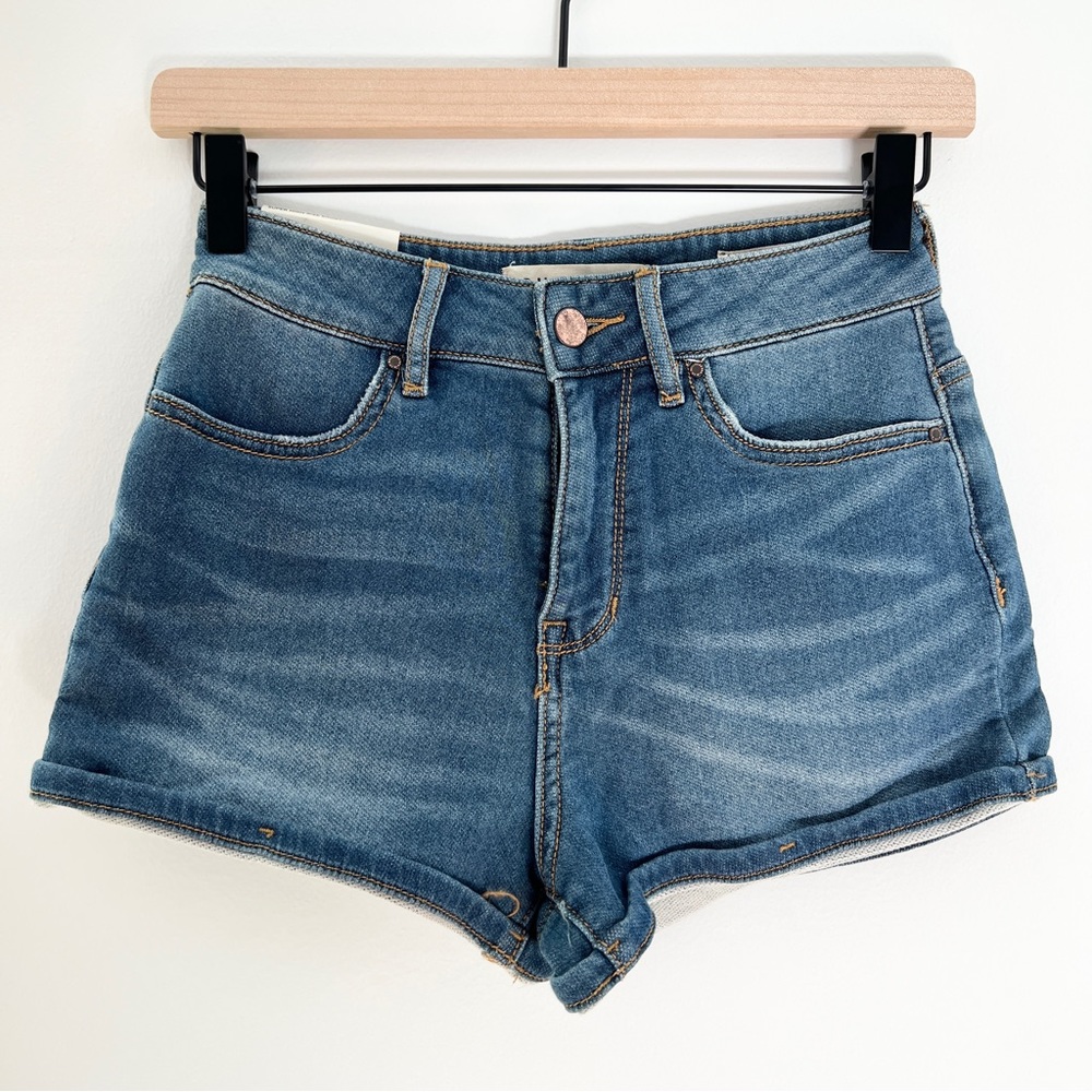 NWT Bullhead Super High Rise Short Size 25